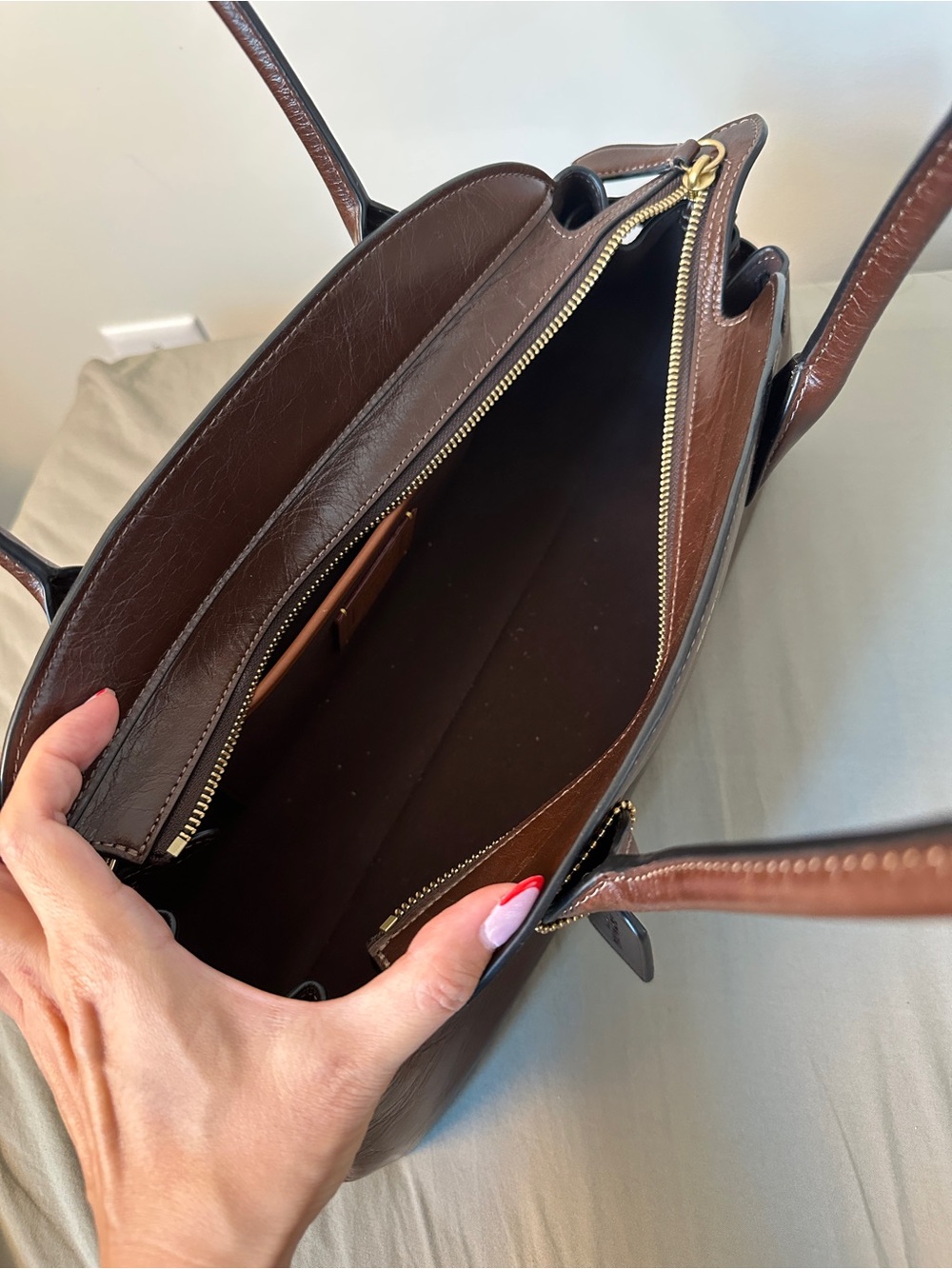 Coach Empire Carryall 34 - Picture 8 of 13